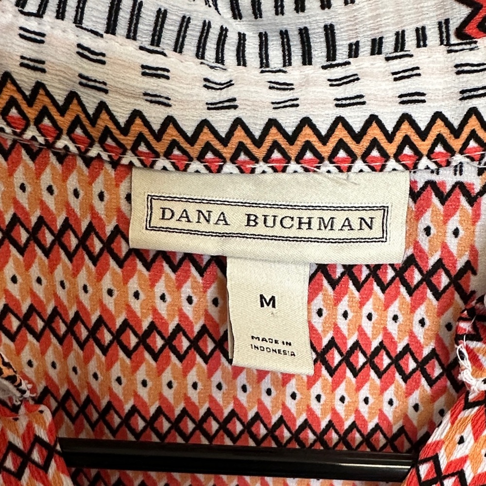 Dana Buchman Red and White Sleeveless Quarter Button Shirt Size Medium - Picture 2 of 11